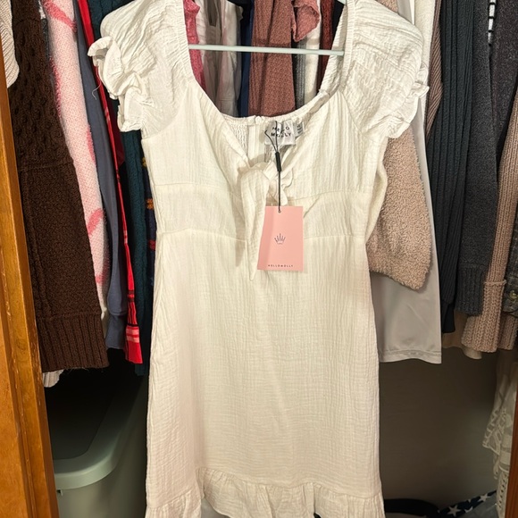 White Dress, Hello Molly - Picture 2 of 3
